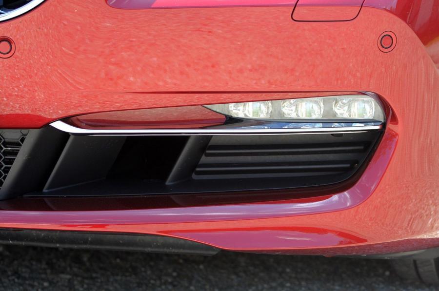  BMW 6-Series Coupe 2012 года  (фото 71 из 207)